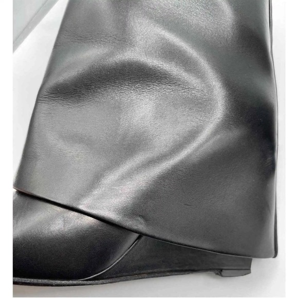 GIVENCHY Black Leather Short Shark Lock Ankle Boots Size 38 (7.5) - Picture 11 of 14